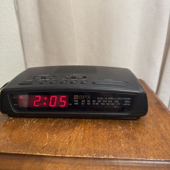 GPX Dream Machine Am/FM Digital Alarm Clock Radio Black Tested Vintage Working! - Picture 2 of 9